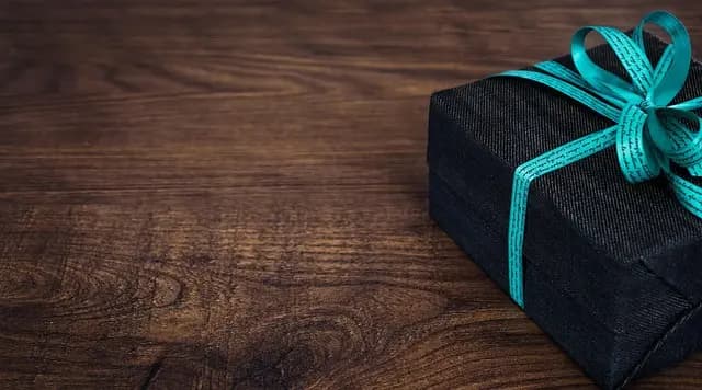 Ultimate Guide to Gifts for Tech Lovers